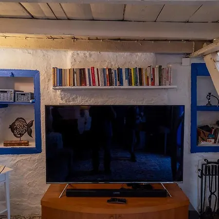 Authentic House